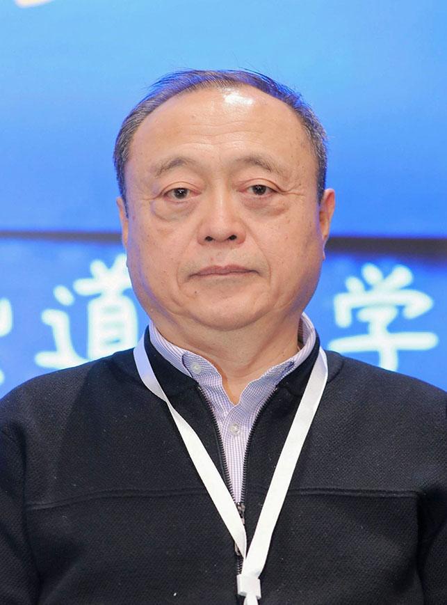 申诚民